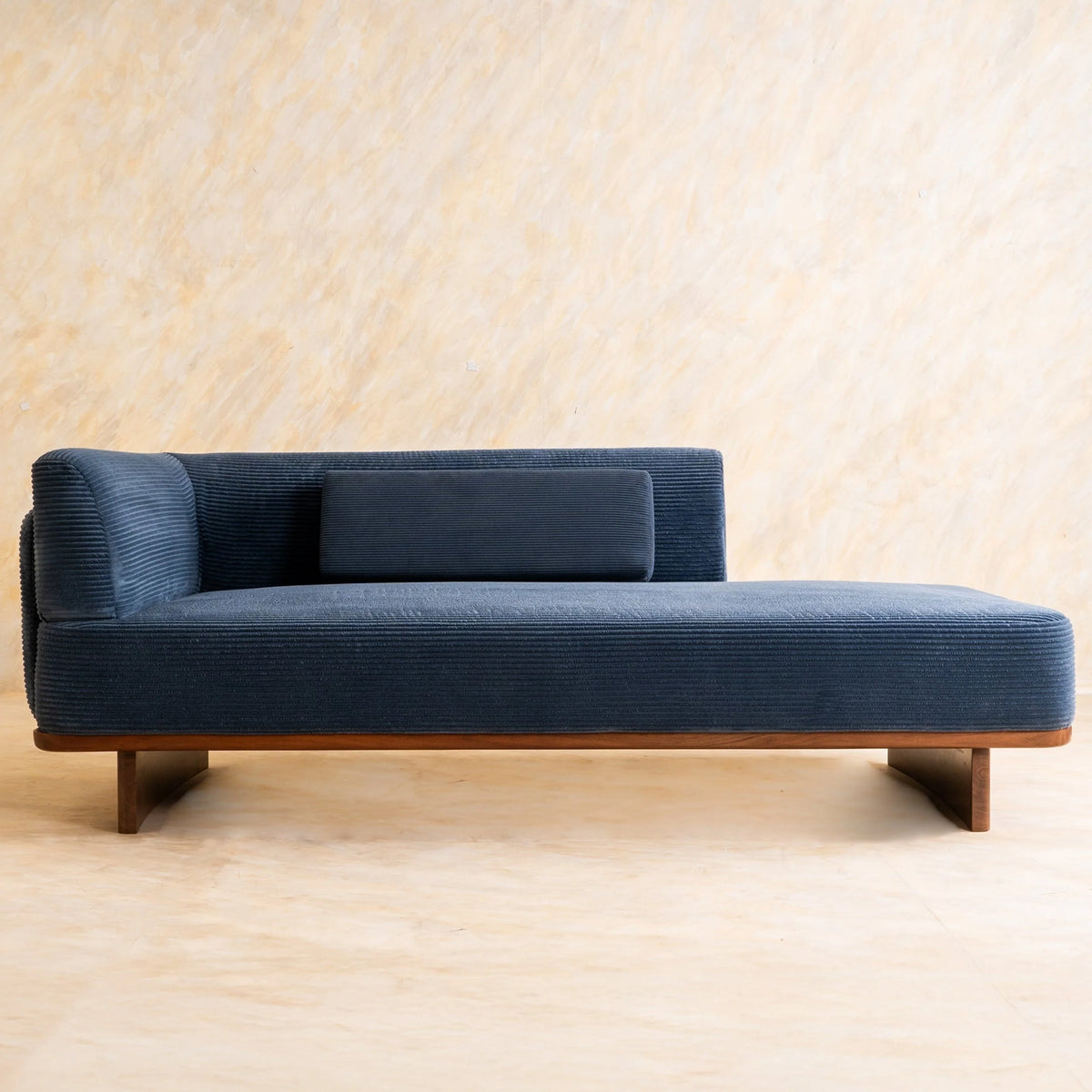 Aurelia Upholstered Chaise Daybed